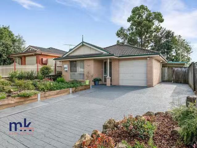 147 Holdsworth Drive, Mount Annan, NSW 2567