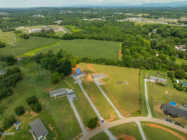 147 Hill Loop Rd