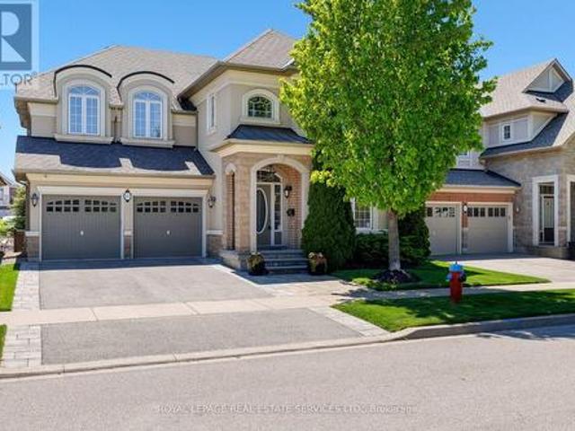 147 Innville Crescent, Oakville, ON, L6L 0B8 house for sale | Listing ID W13777 | Royal LePage