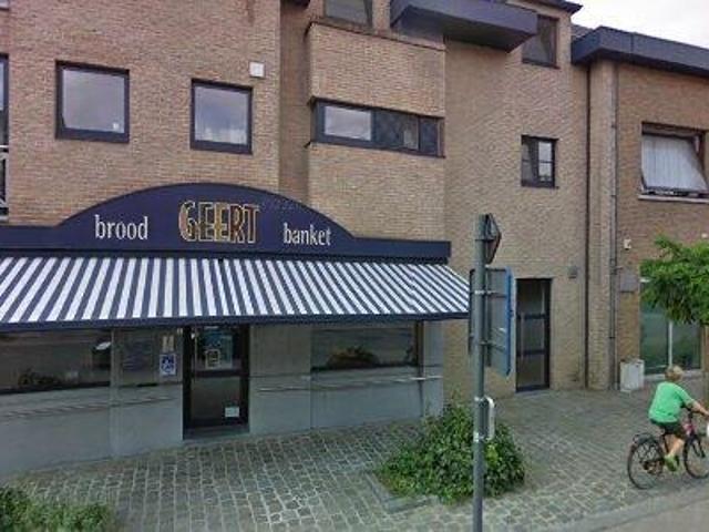 147 m2 apartment for rent in Dentergem