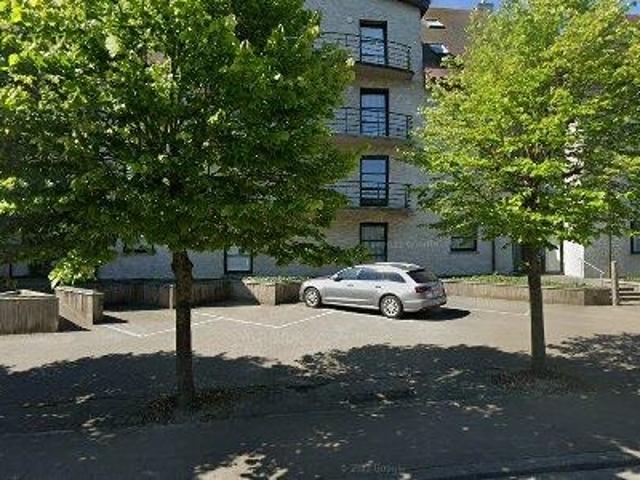 147 m2 apartment for rent in Lendelede