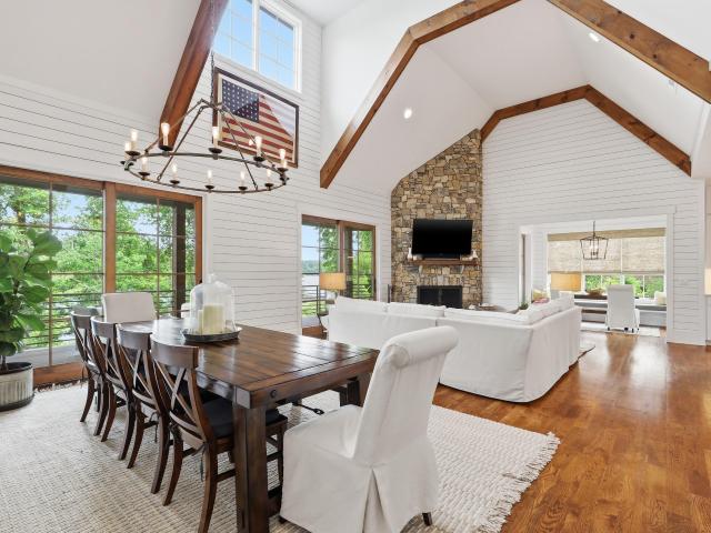 147 S Edgewater Drive