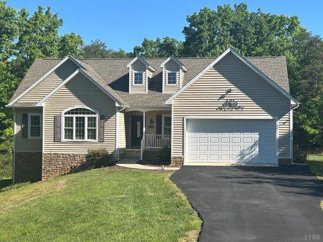 147 Shawnee Ct, Madison Heights, VA 24572