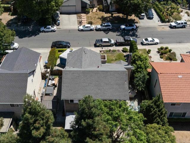 147 Sweetberry Ct