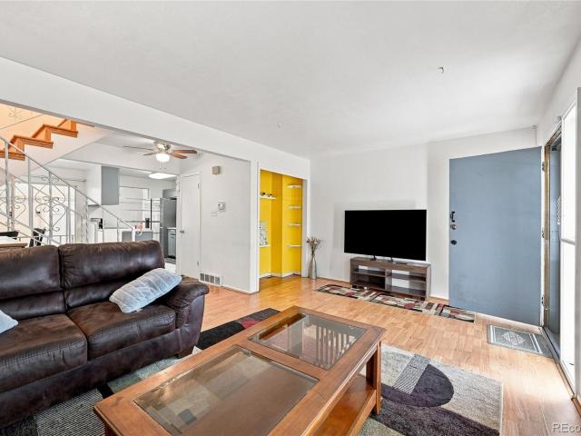 147 Paris Circle