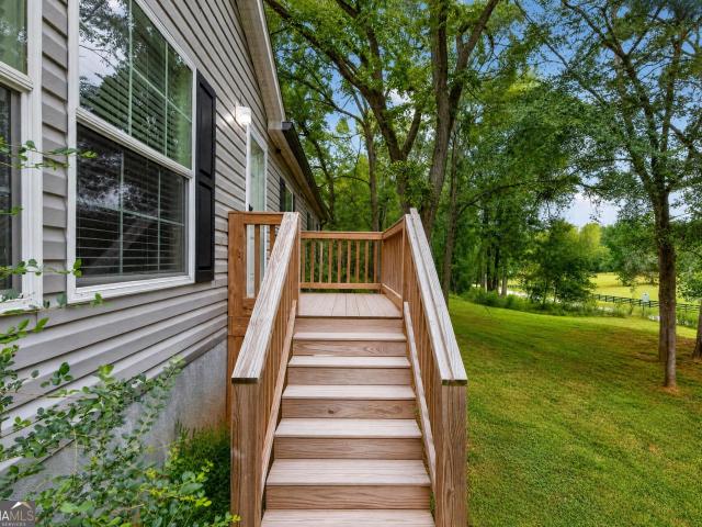 147 Ralph Garrison Road