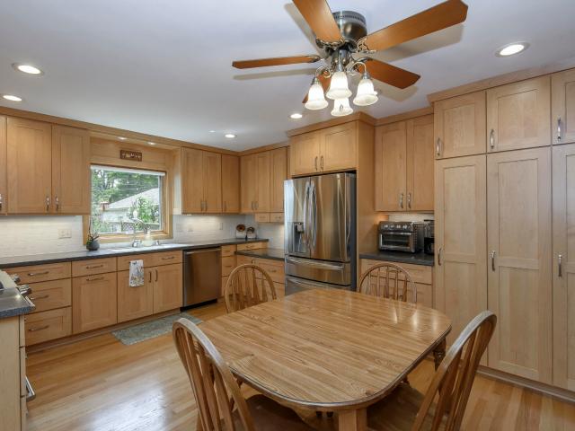 147 W Laflin Ave