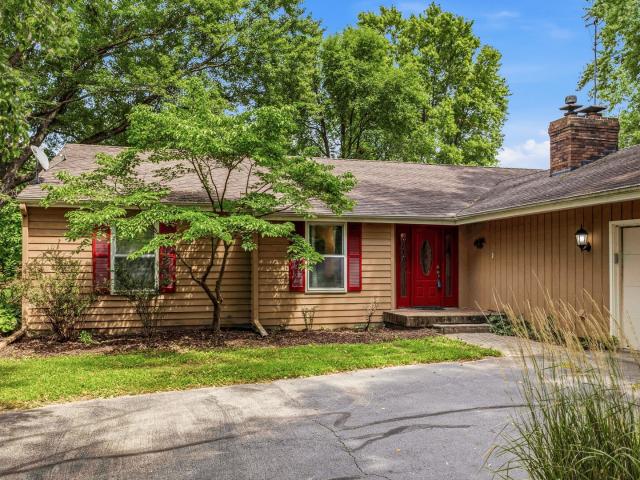 147 woodlake road