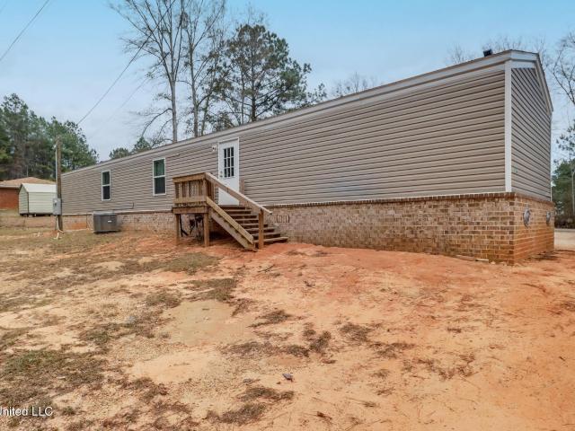 147 Thelma Andrews Road