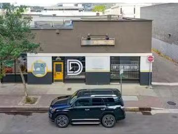 1484 St. Paul Street, Kelowna, BC, V1Y 2E6 commercial for le.
