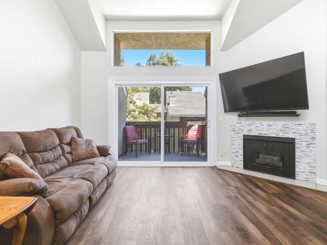 1485 De Rose Way 218
