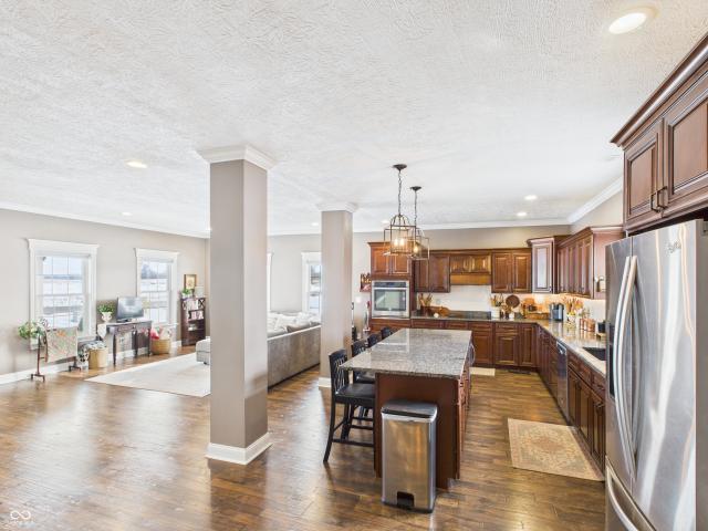 1485 W Old 44