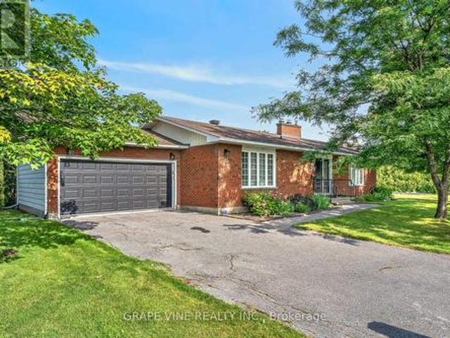1486 Ridgebrook Drive, Ottawa, ON, K1B 4H1 house for sale | Listing ID X13695 | Royal LePage
