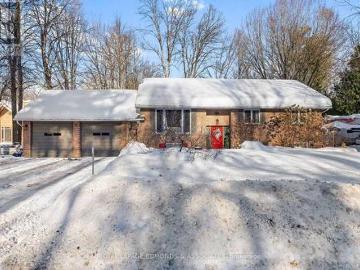 1486 Wilson Road, Laurentian Valley, ON, K8A 6W4 house for sale | Listing ID X12789 | Royal LePage