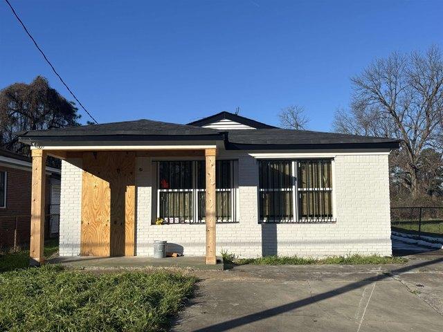 1489 Boxwood St, Memphis, TN 38108