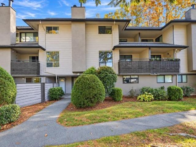 14803 Holly Park Lane, Surrey, BC, V3R 6Y1 townhouse for sale | Listing ID R3177 | Royal LePage
