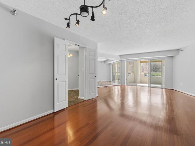 14801 Pennfield Cir, Unit 206, Silver Spring, MD 20906 | MLS #MDMC2224