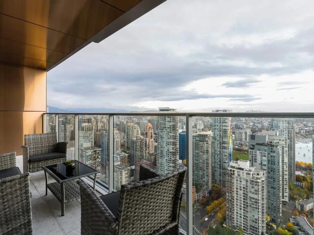1480 Howe Street condo — Vancouver, BC 2 Bedroom 2 Bedroom