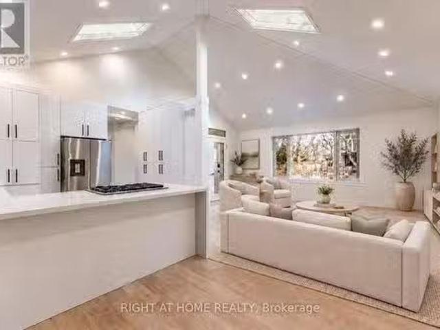 1480 Kenmuir Avenue, Mississauga, ON, L5G 4B5 house for sale.