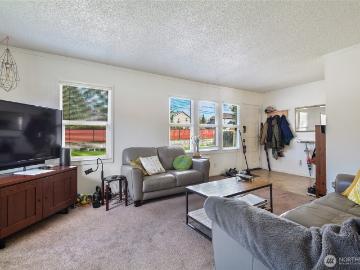 1480 th Avenue W