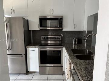 1481 S Ocean Blvd Unit 106E, Lauderdale By The Sea, US, FL