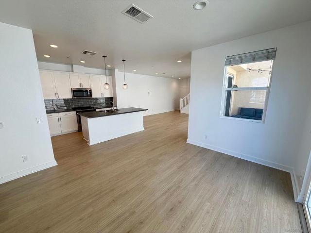 1483 Ortega St