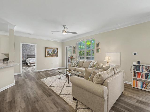 1483 Cambridge Lakes Drive Unit 201c