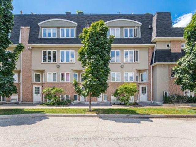 148 10 Merchant Lane, Toronto, ON, M6P 4J6 townhouse for sale | Listing ID C13627 | Royal LePage