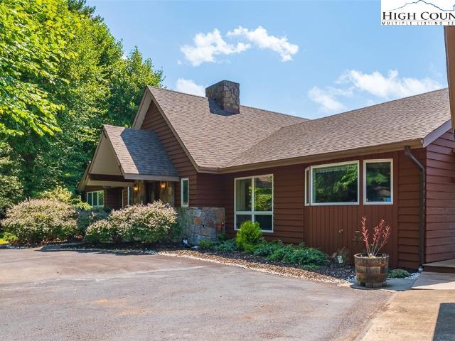 148 Chestnut Ridge Lane
