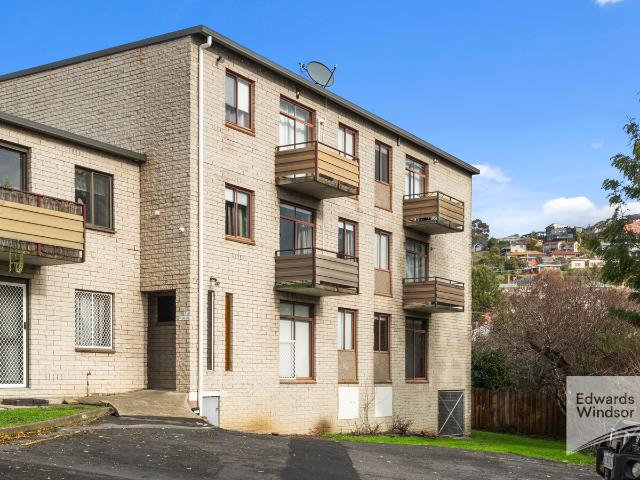 14/8 Allison Street West Hobart 7000 Australia Edwards Windsor