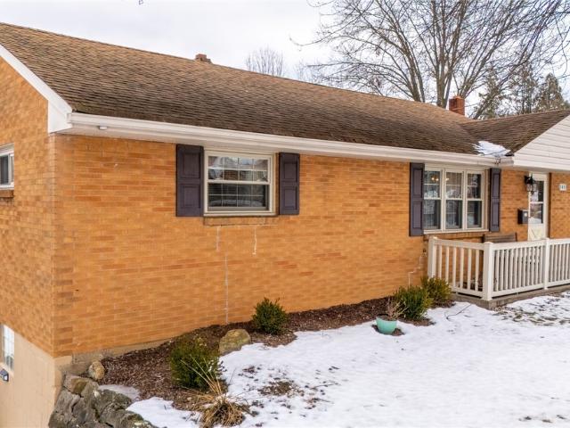 148 Greenwich Avenue