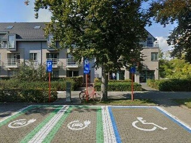 148 m2 apartment for rent in Merelbeke