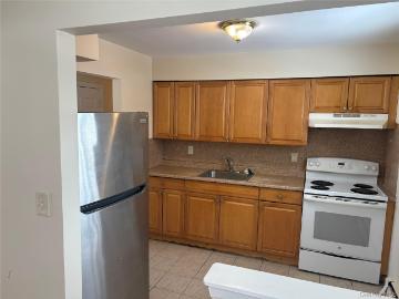148 N 22nd St, Unit 2, Wheatley Heights, NY 11798 | MLS #933531