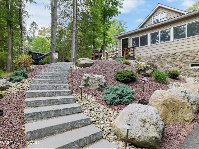 148 N Lake Drive