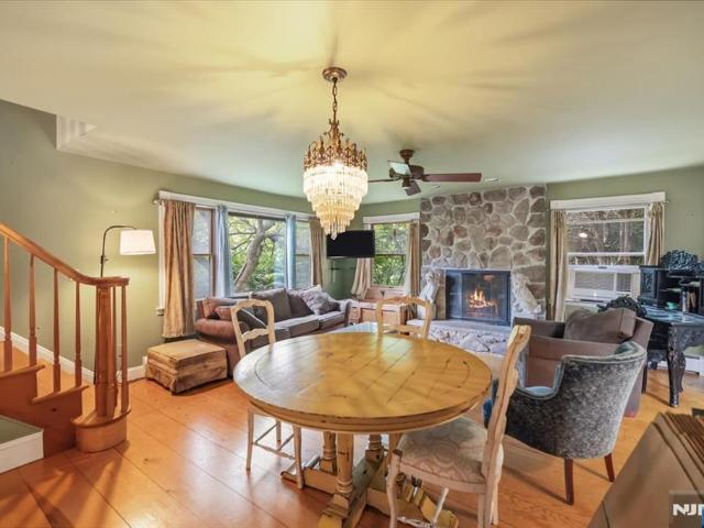148 Spring Valley Road