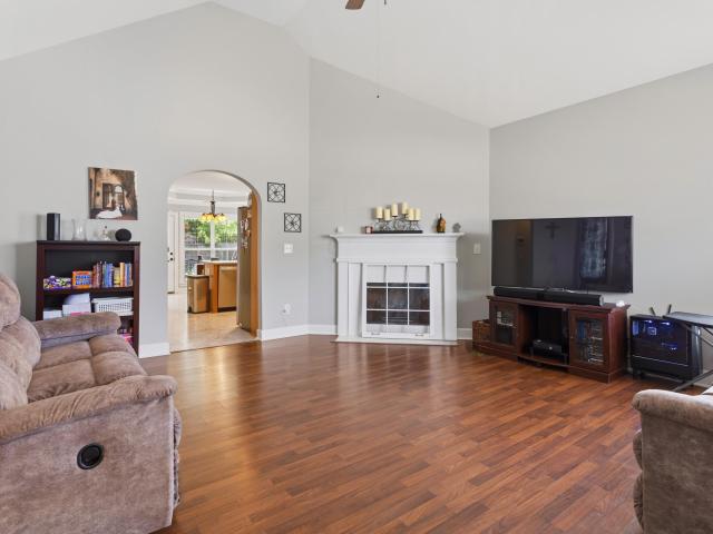 148 Stonecreek Place