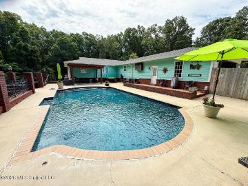 148 Red Hills Road