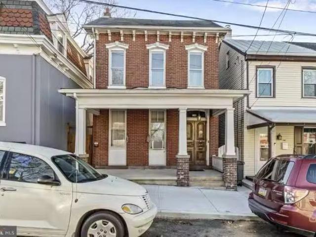 148 Walnut St #2, Pottstown, PA 19464 MLS PAMC2178566