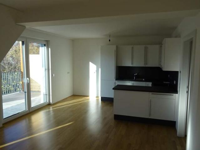 15550 Drei Zimmer mit Gartenblick