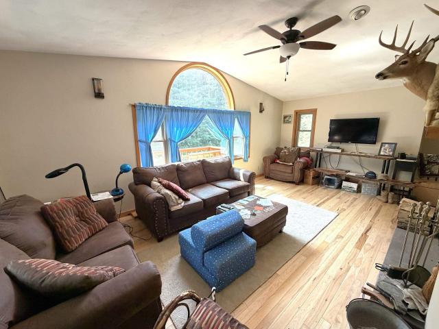 14946 Gerber Lane