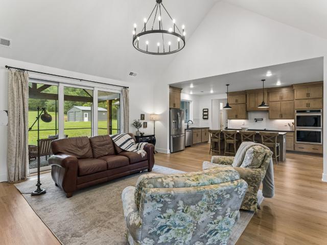 1495 Jacobs Rd