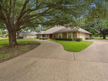 1495 Plummer Drive