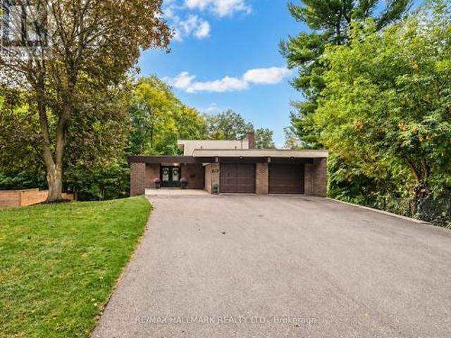 1499 Ashington Court, Mississauga, ON, L5C 1R5 house for sale | Listing ID W13857 | Royal LePage