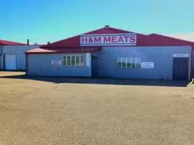 14905 100 Street, Grande Prairie, AB, T8V 7C2 commercial for.