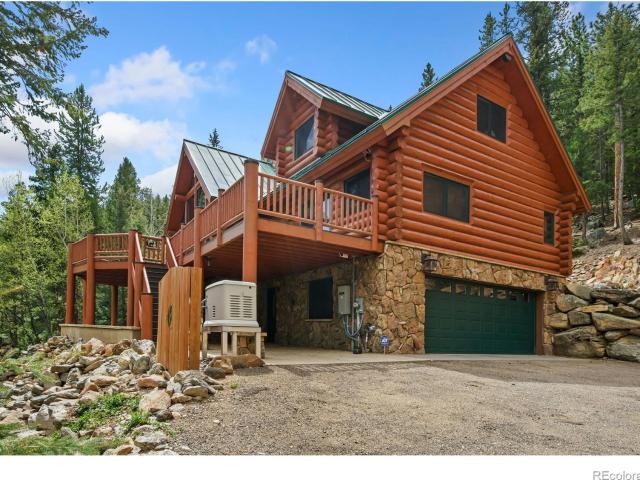 1490 Hummingbird Drive