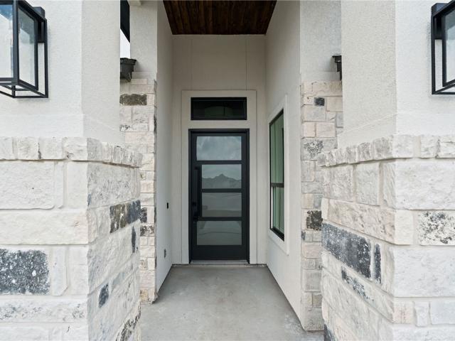 1490 Irigoyen Ct