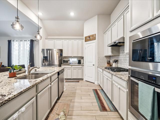 14922 Violet Willow Court
