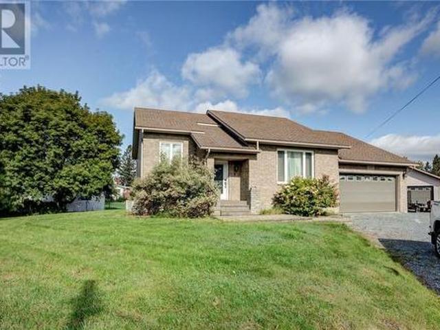1492 Labelle Street, Val Therese, ON, P3P 1S8 house for sale | Listing ID 2130 | Royal LePage