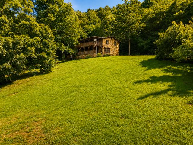 1493 Missouri Hollow Road