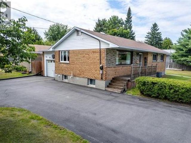 1493 Lansing Avenue, Sudbury, ON, P3A 4E1 house for sale | Listing ID 2129 | Royal LePage